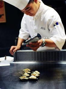 日料看厨师做菜坐一圈